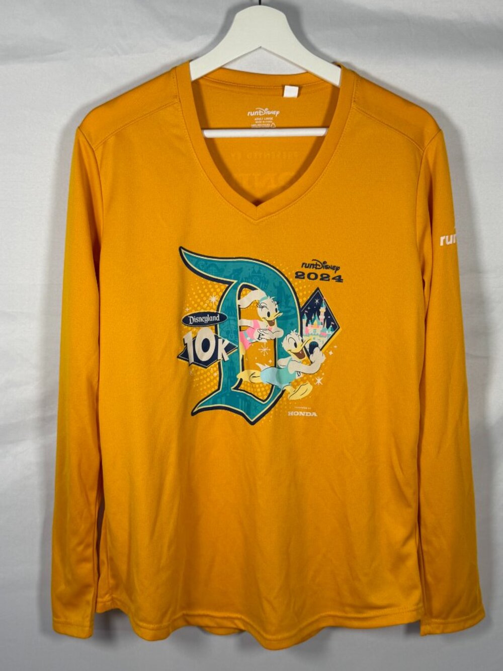 RunDisney Disneyland 10k 2024 Participant Shirt Donald Daisy Duck Womens Large